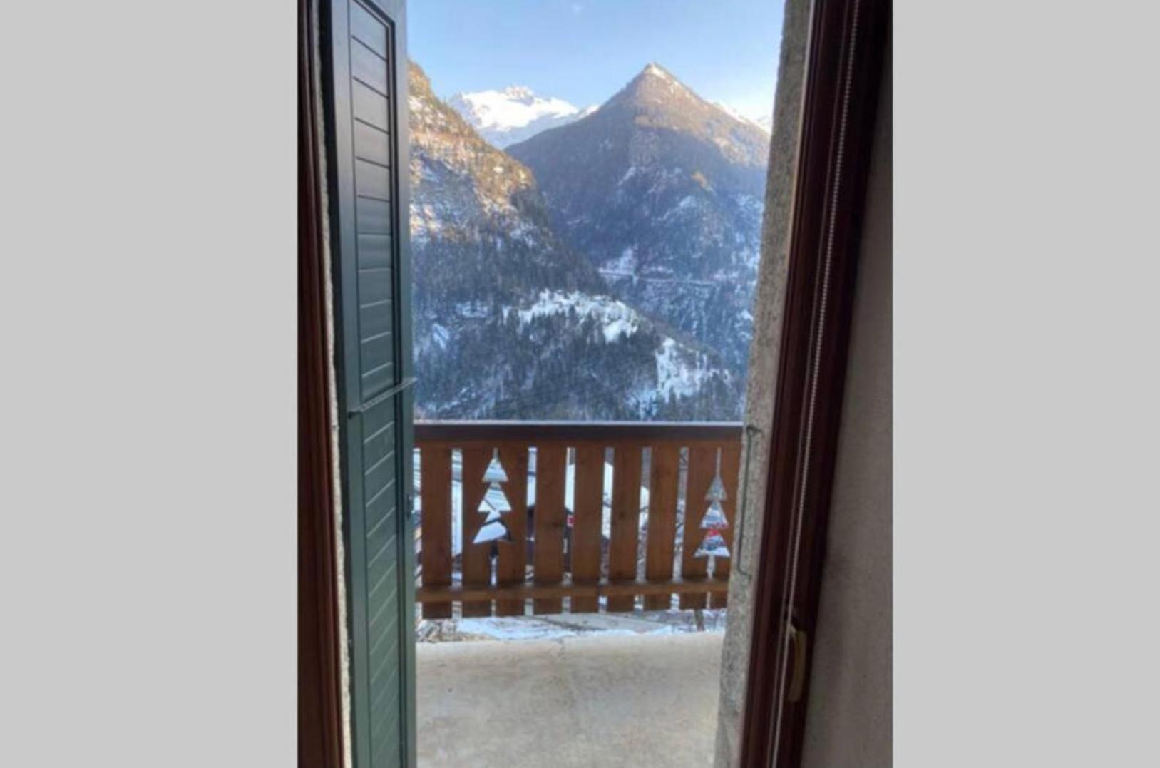 Bel Appartement 2.5 Pieces Avec Balcon, Magnifique Vue Sur Le Glacier Des Grands Finhaut エクステリア 写真